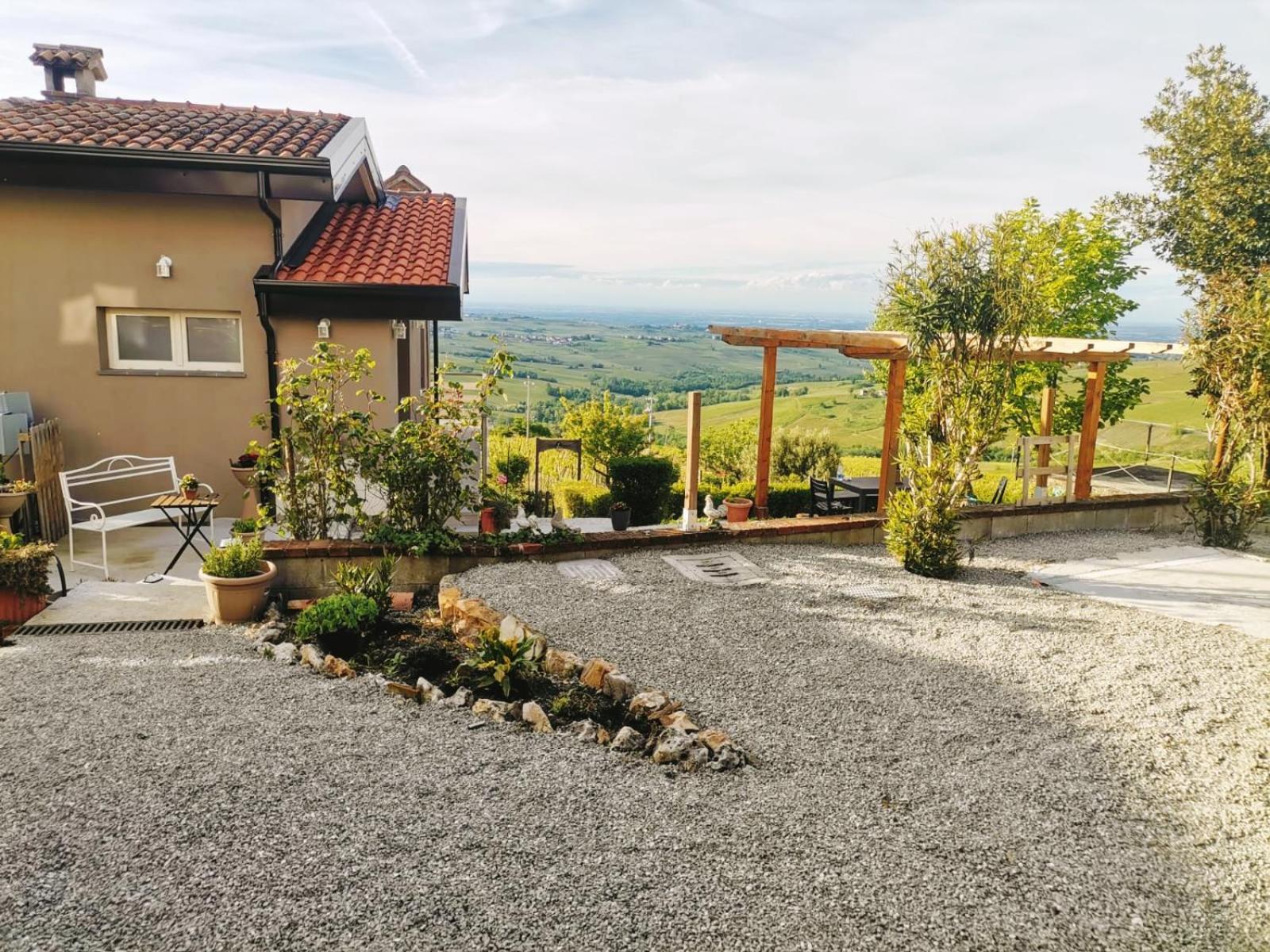 Вилла Nife Tiny House - Secret Garden Montalbo Экстерьер фото