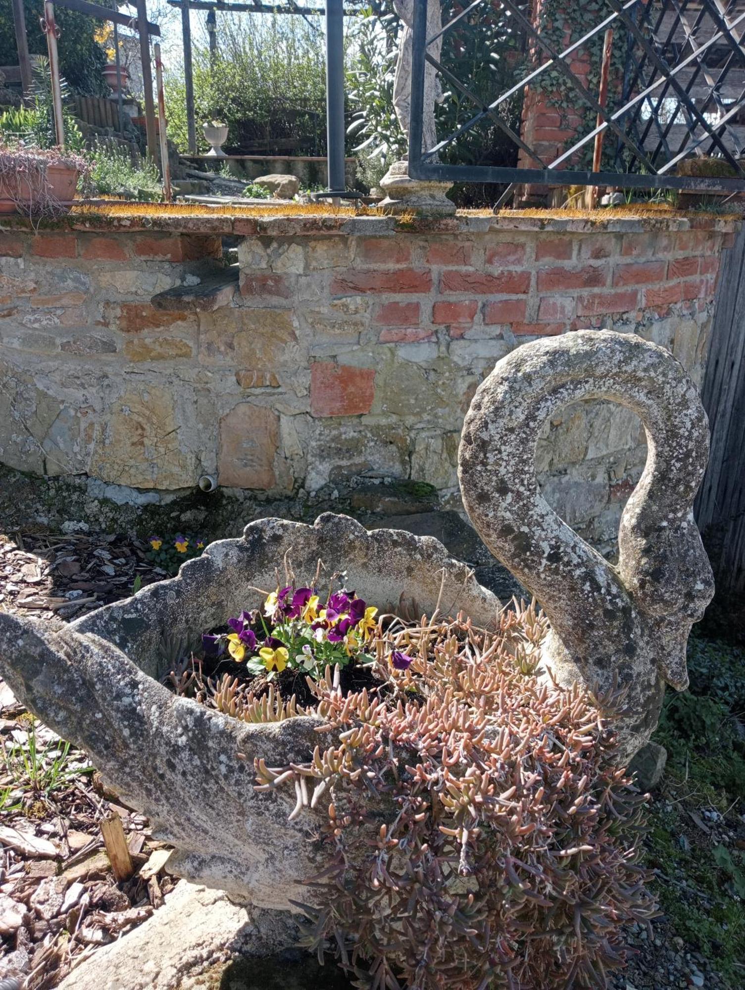 Вилла Nife Tiny House - Secret Garden Montalbo Экстерьер фото